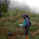 Antisipasi Pendaki Tersesat, Gunung Panderman Dipasangi Rambu Berpemantul